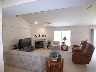 511 Chestnut Dr photo 1