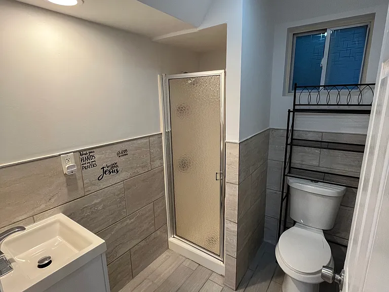 2038 Dorchester Ave — Photo 11