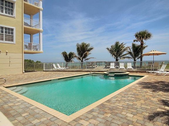 4th image of 3135 Highway A1a APT 402
