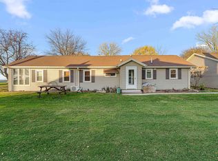 N8464 Minawa Beach Rd, Fond Du Lac, WI 54937