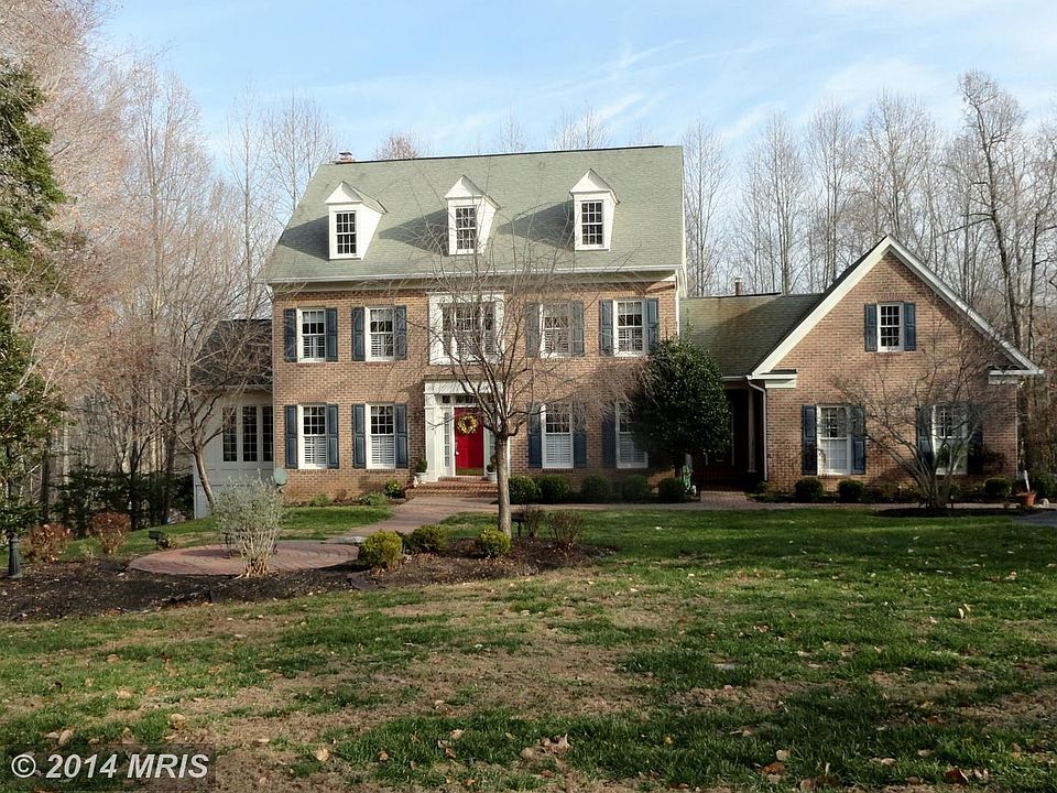 Exterior (Front)