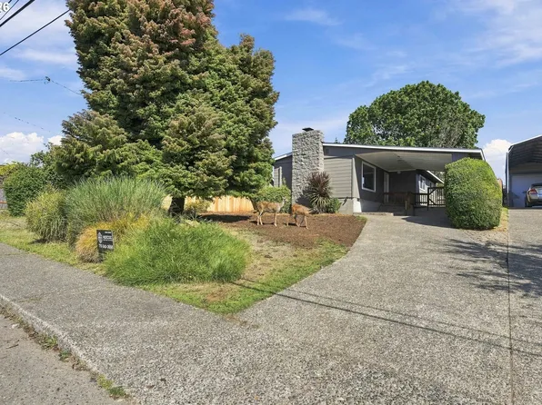 2353 Brussells St, North Bend, OR 97459