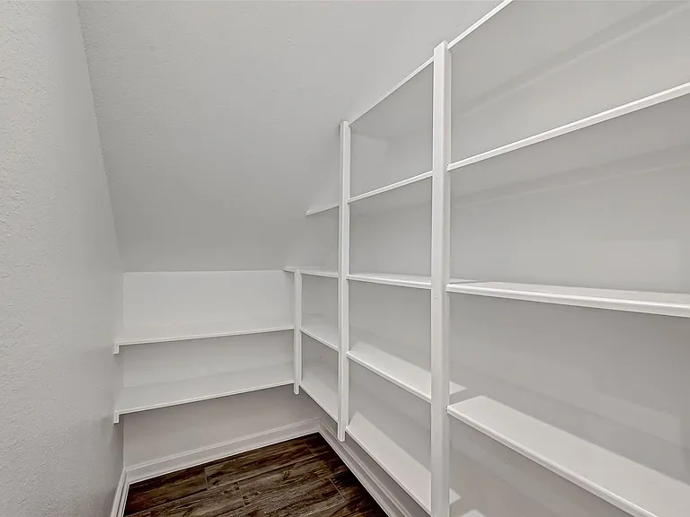 115 Sugar Peak Ct — Photo 14