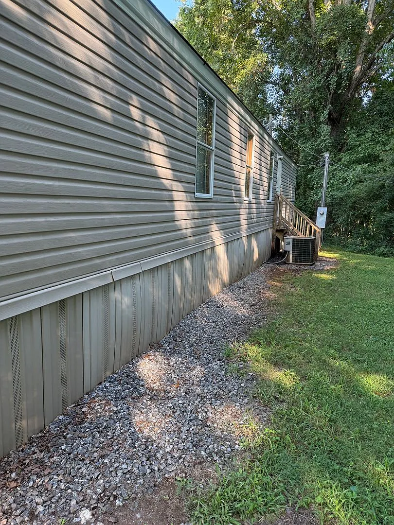 Mobile Home For Rent — Photo 3