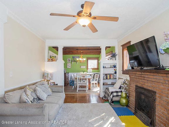 4th image of 310 Mineral St