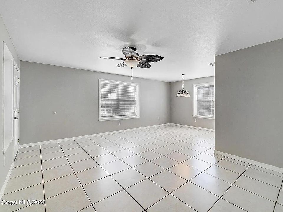 1st image of 110 Vine St