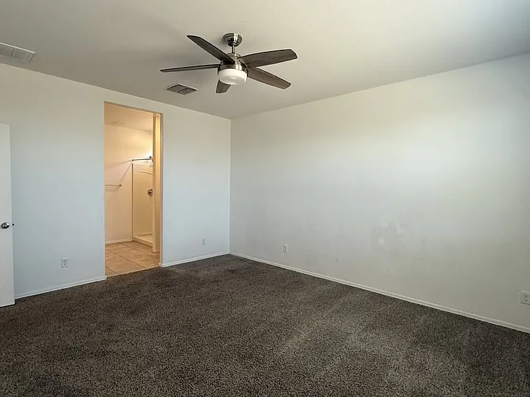 1137 W Chimes Tower Dr — Photo 59