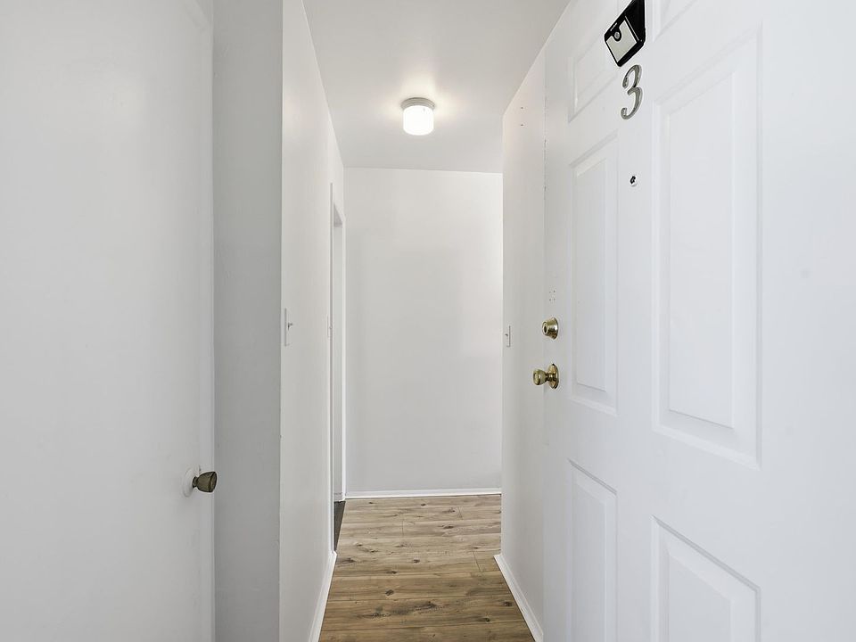 1st image of 101 W Main St #3