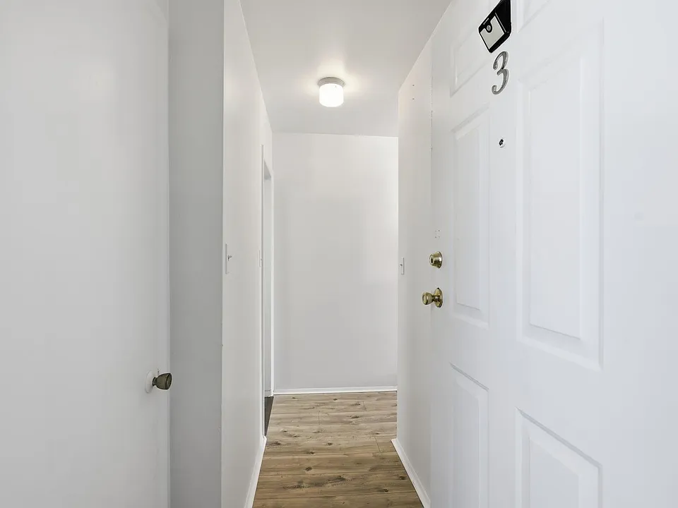 101 West Main St