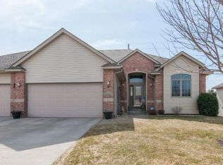 10112 Chestnut Cir N, Brooklyn Park, MN 55443