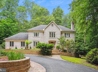 12221 Chapel Rd, Clifton, VA 20124