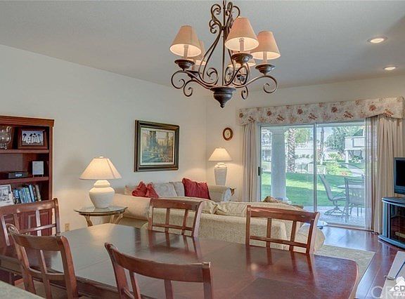 3rd image of 728 Vista Lago Dr N