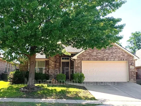 15721 Wheelhorse Trl, Roanoke, TX 76262