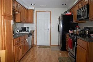 4th image of 3723 Merrimac Ln E