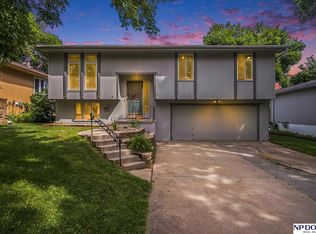 12742 Larimore Ave, Omaha, NE 68164