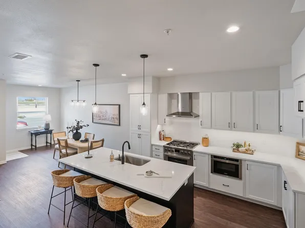 1008 E 4th Ave, Post Falls, ID 83854