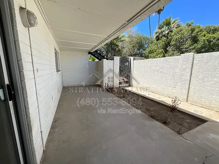 810 E Colter St #14 — Photo 23
