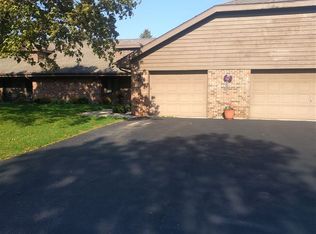 87 Spencer Village Ct, Appleton, WI 54914