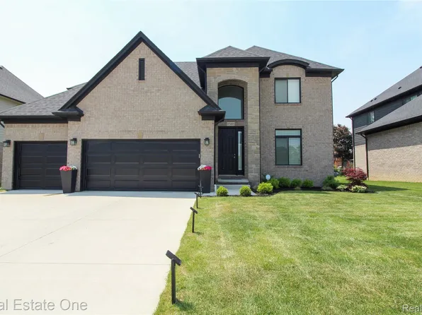 37495 Josephine Dr, Sterling Heights, MI 48312