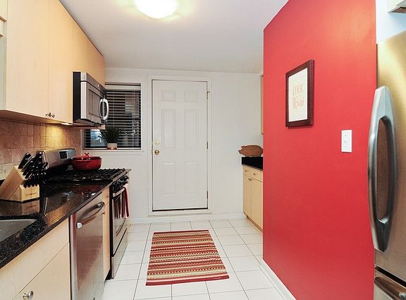 4th image of 2861 W Palmer St #G