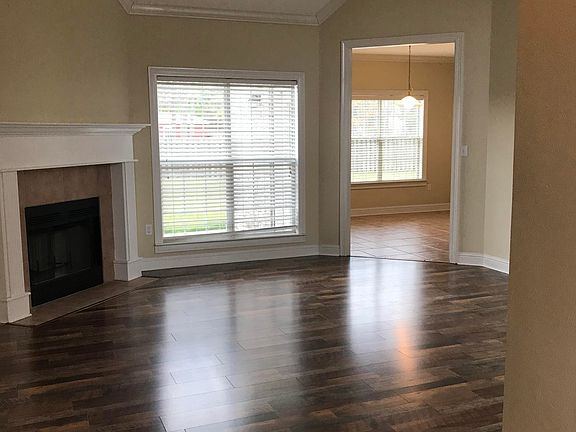 4th image of 6805 Dickens Way Dr