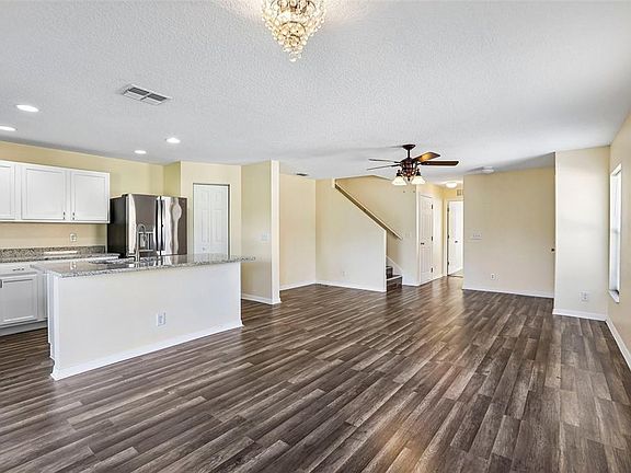 3rd image of 2520 COLONY REED LANE