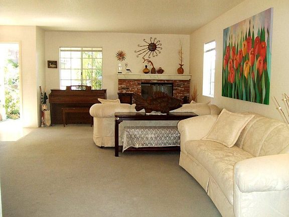 3rd image of 24238 Los Codona Ave