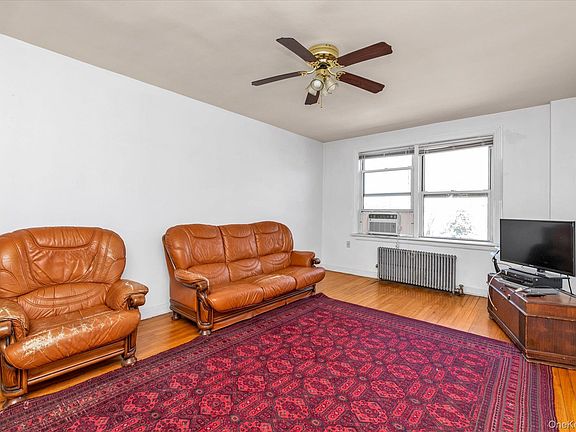 3rd image of 141-24 78th Road #3A