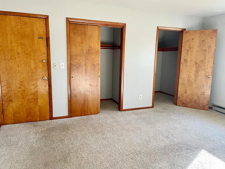 3041 Meadowbrook Dr #4 — Photo 8