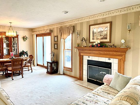 5th image of 1306 Crestview Dr