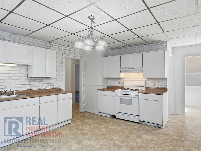 52 Francis St — Photo 8