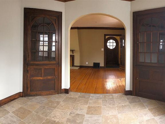 3rd image of 833 Prairie Ave