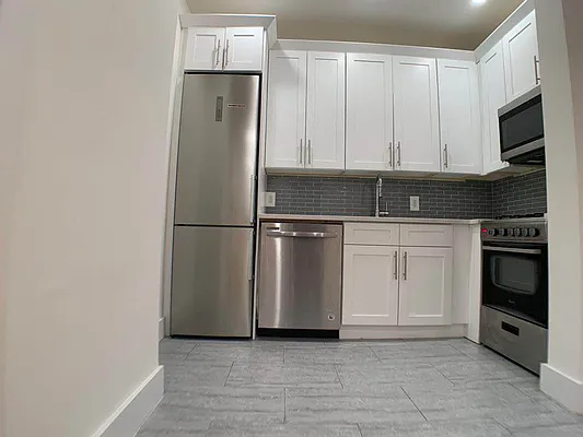 Rented by EastMount Realty LLC | media 19