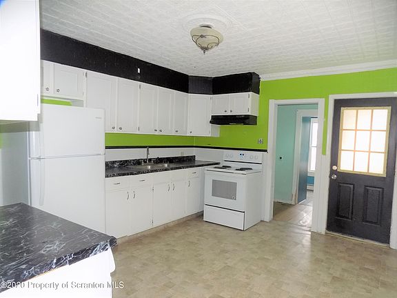 4th image of 1001-1003 Acker Ave