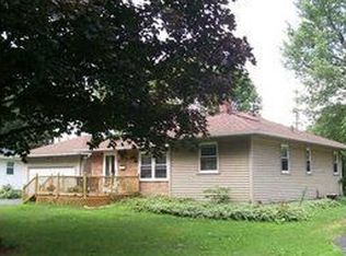 85 Timpat Dr, Gates, NY 14624