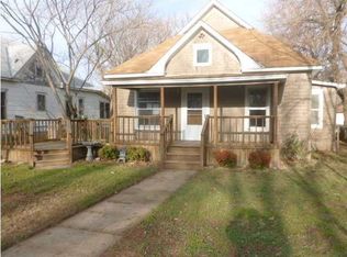 1608 Fuller St, Winfield, KS 67156