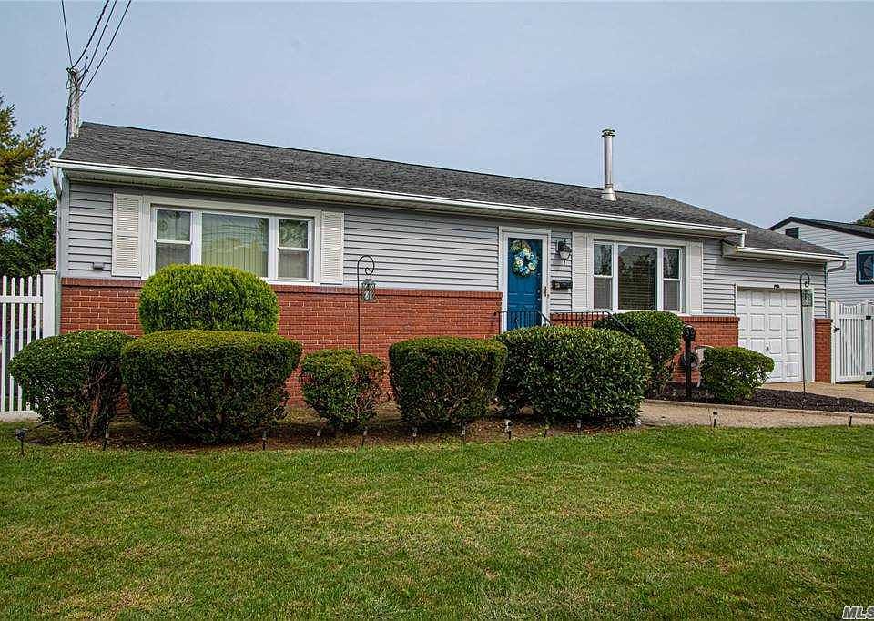 1st image of 39 Wavecrest Ave