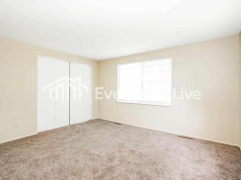 1449 Marty Dr — Photo 12