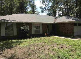 1004 Deer Run N, Pine Bluff, AR 71603