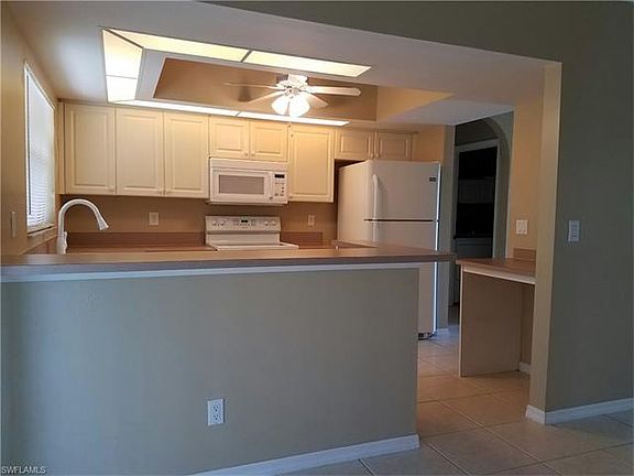 5th image of 306 SE 7th St