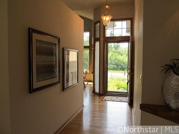 4th image of 11660 Normandale Blvd