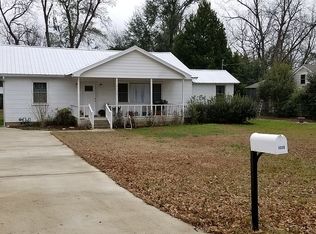 1328 Parkway Dr, Perry, GA 31069
