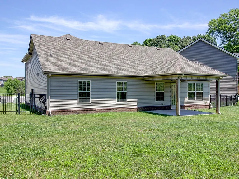 677 Battery Ct — Photo 18