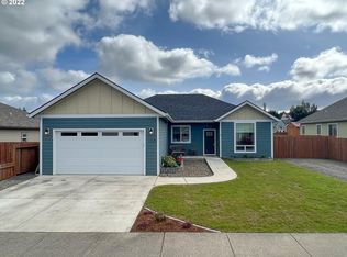 1915 Roosevelt St, North Bend, OR 97459