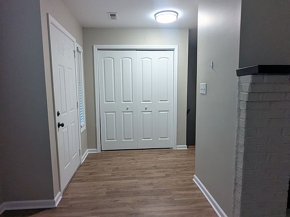 5th image of 8600 Olde Colony Trl APT 126