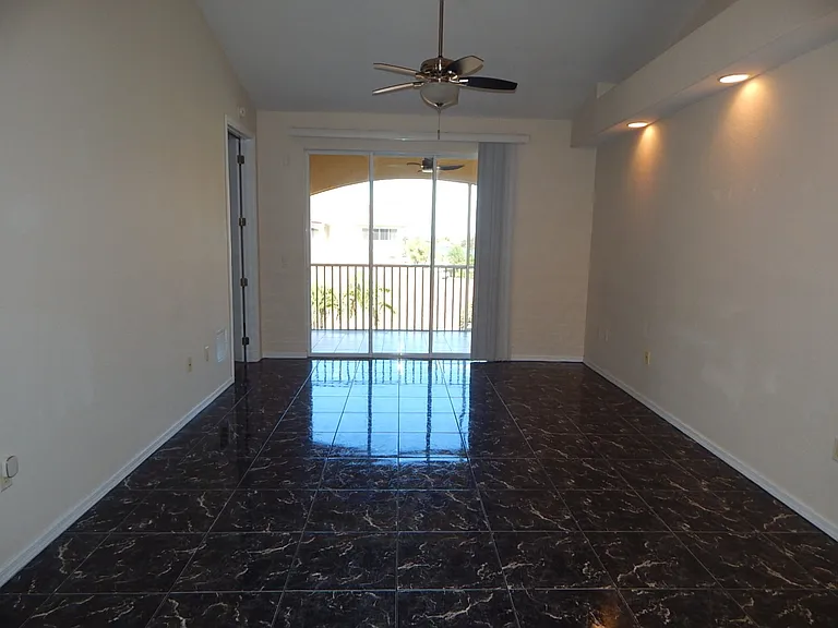 1113 Van Loon Commons Cir #304 — Photo 3