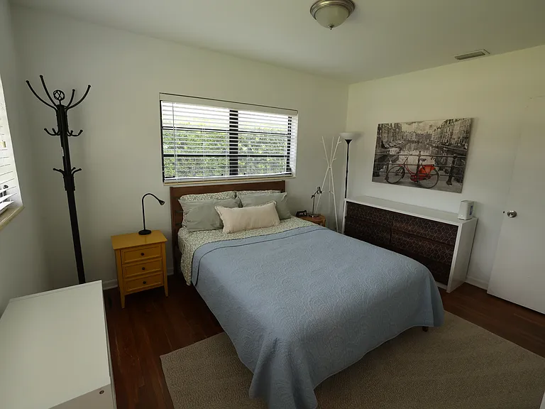 5758 SW 27th St — Photo 24