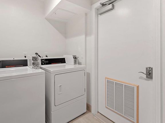 2nd image of 5222 Vantage Ave #301