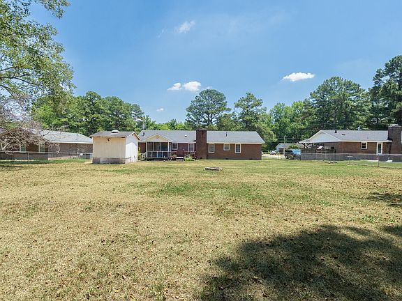 4th image of 3011 Eliza Pl N