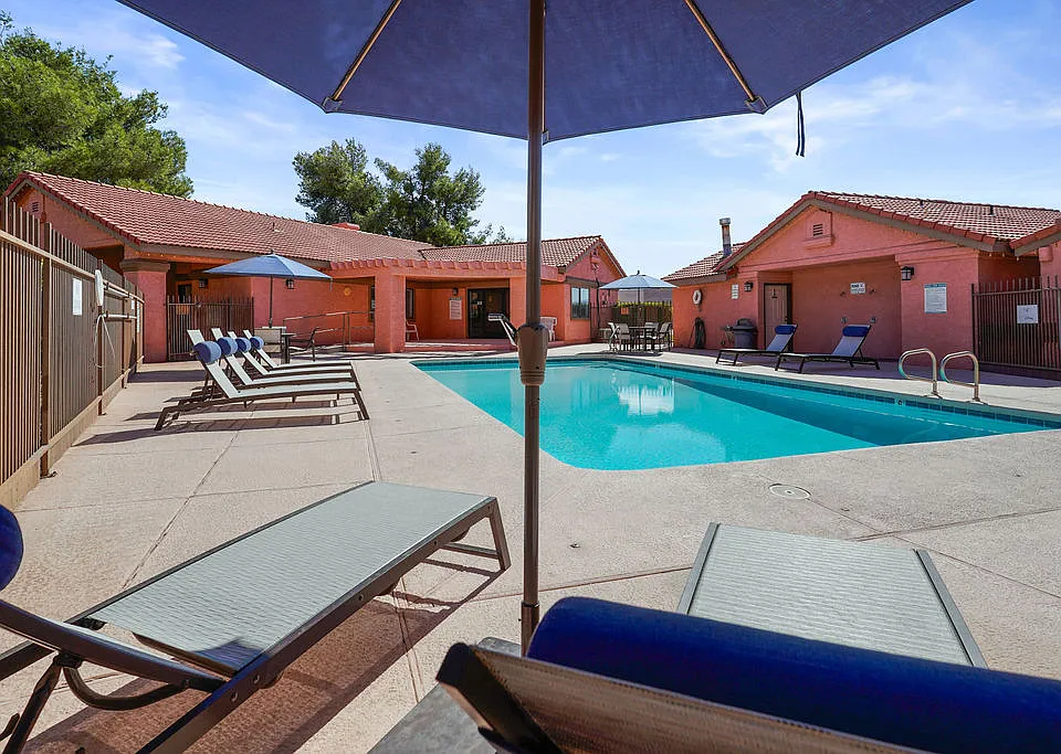Sunset Springs Apartments